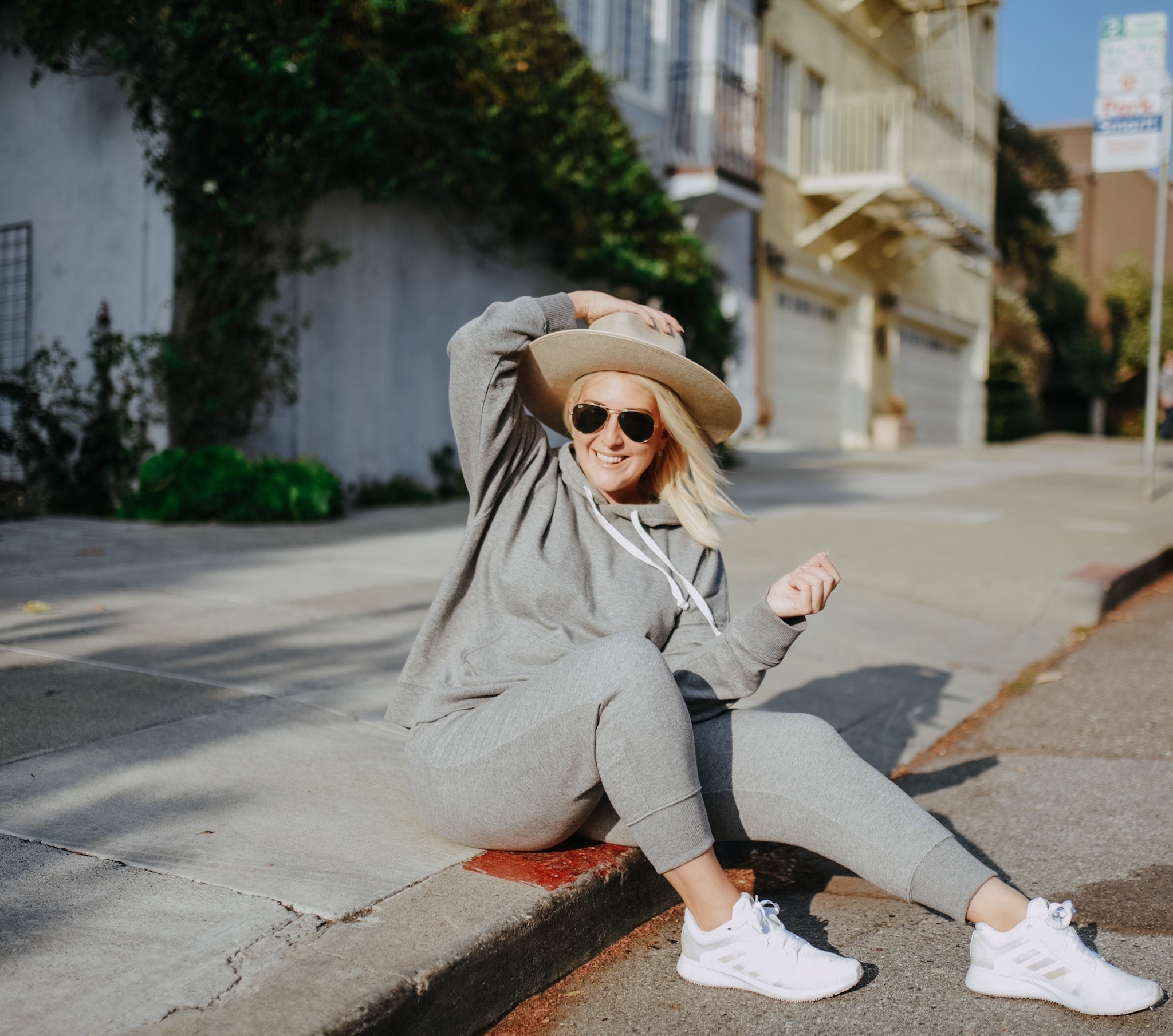 american eagle sweat suit